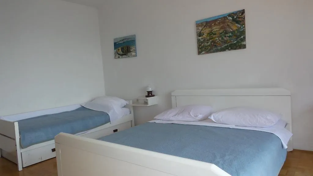 Tihana Apartments Jadranovo
