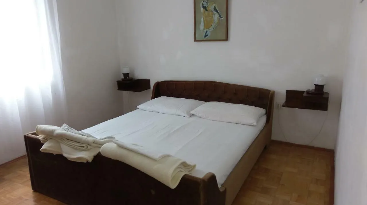 Tihana Apartments Jadranovo